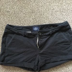 American Eagle black cargo shorts